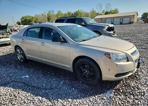 2010 Chevrolet Malibu Ls from USA, damaged, VIN 1G1ZB5EB8AF277415